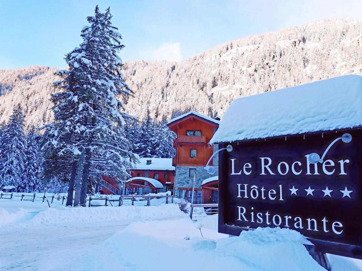 Le Rocher Hotel Champoluc Esterno foto